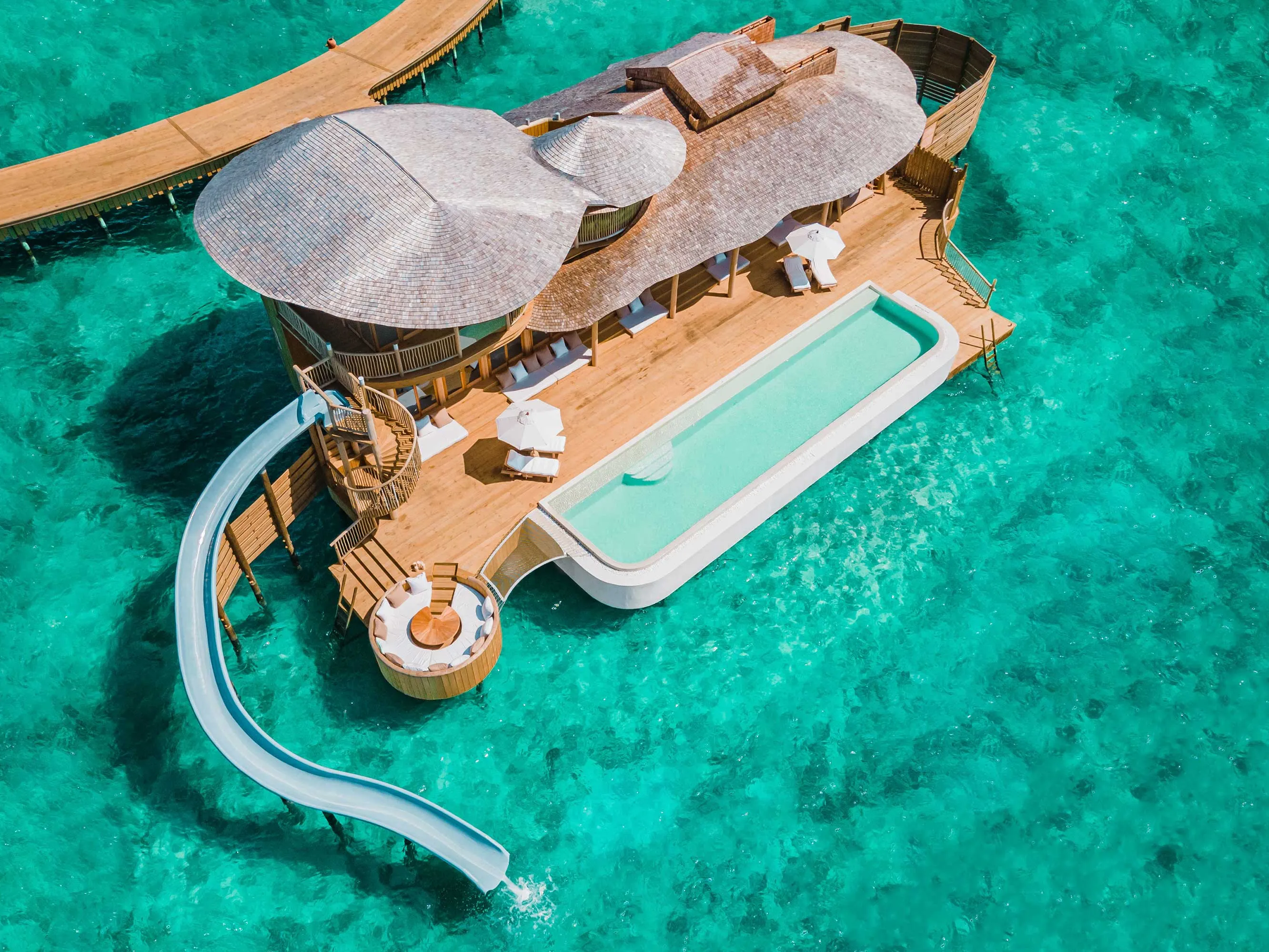 MALDIVES HONEYMOON ESCAPE